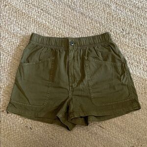Madewell Olive Utility Pocket Shorts